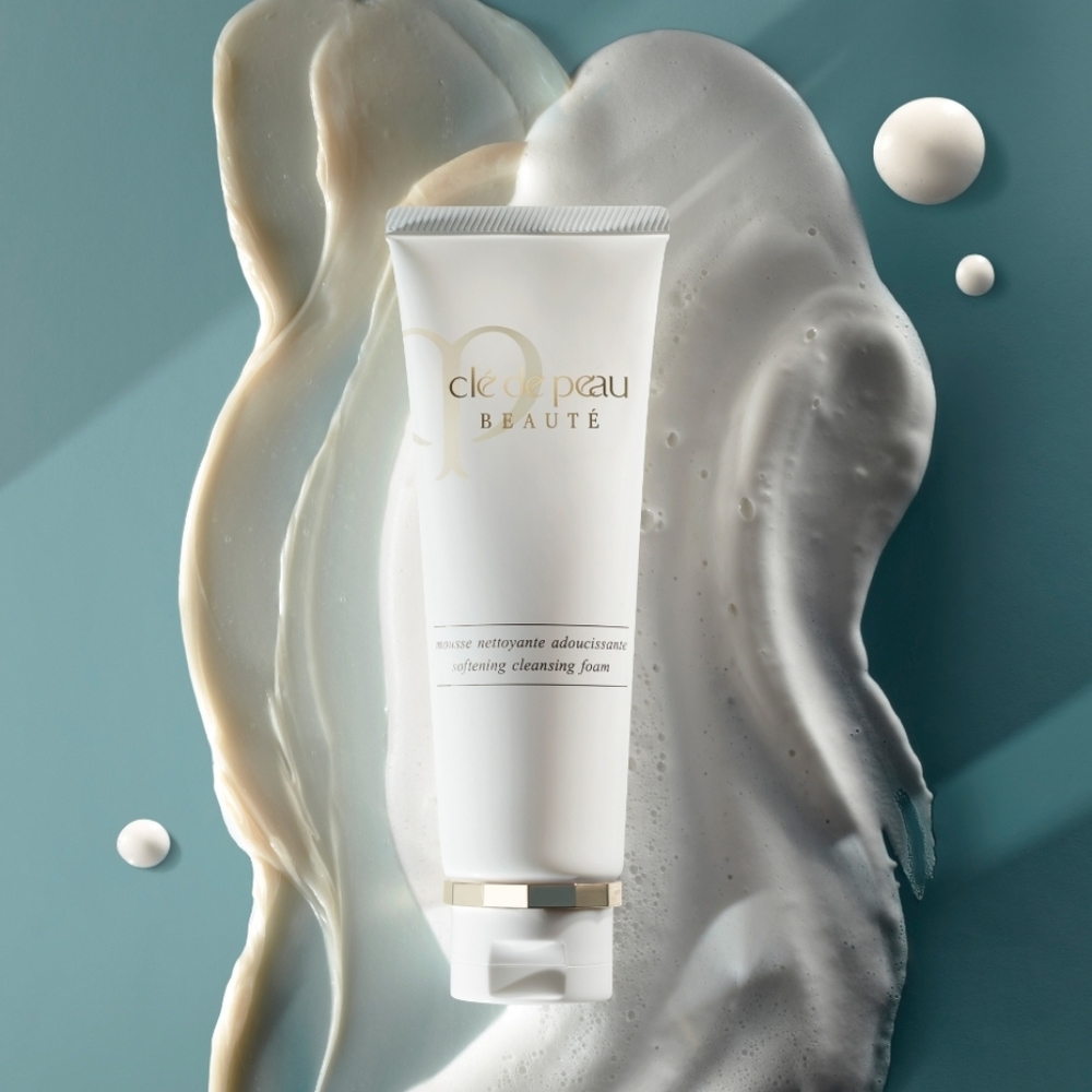 Clé de Peau Beauté Softening Cleansing Foam